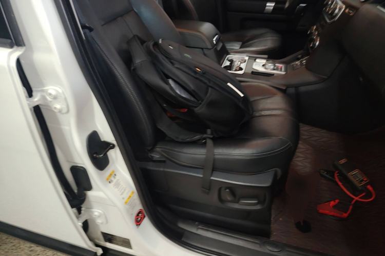 Used Land Rover Discovery 2016 3.0 SC Obsidian Black Heritage Edition SE
