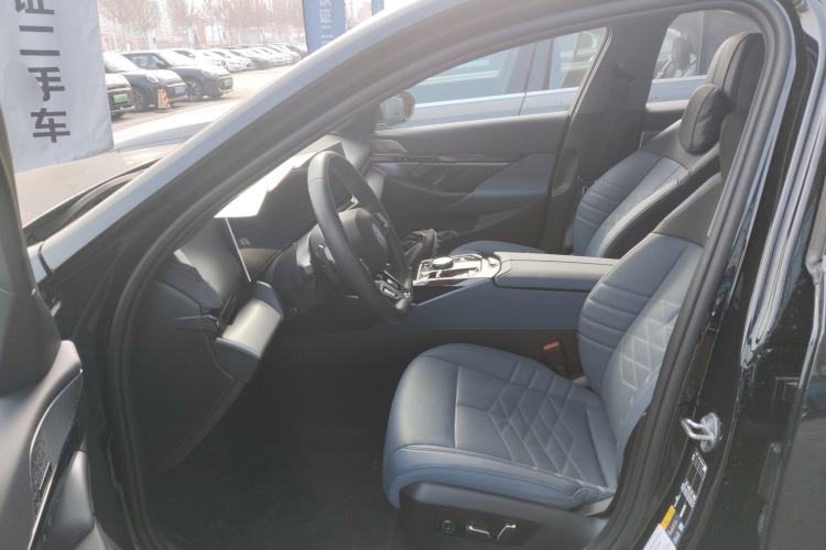 Used BMW i5 2024 eDrive 35L M Sport Package
