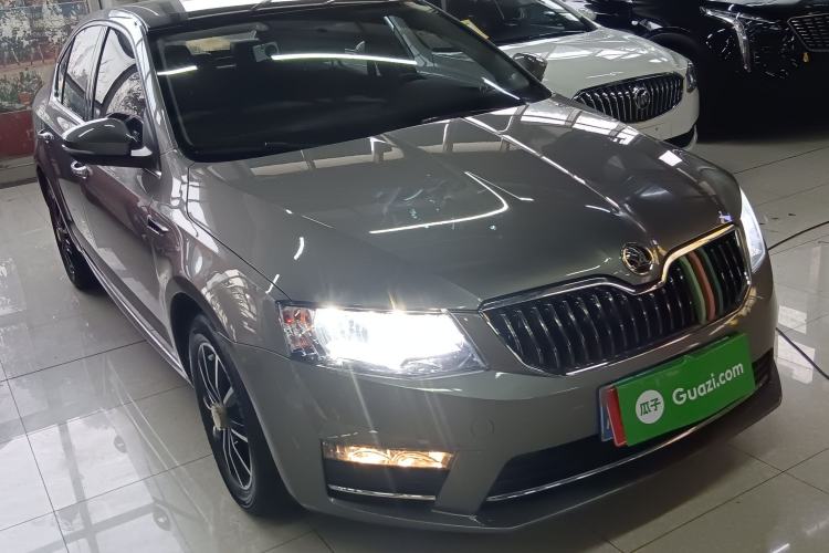 Used Skoda Octavia 2017 1.6L Manual Smart Drive Edition