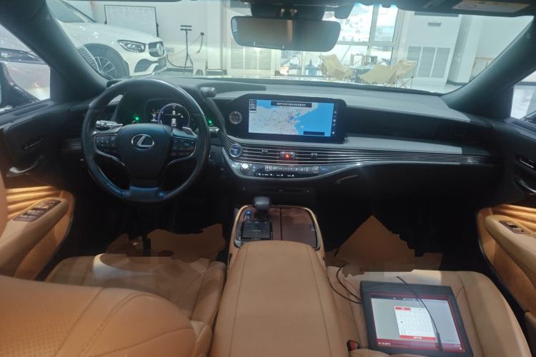 Used Lexus LS 2021 500h Excellence Edition
