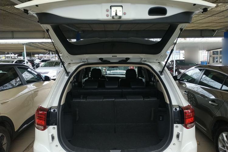 Used Mitsubishi Outlander 2020 2.0L Two-Wheel Drive Comfort Edition 7-Seater
