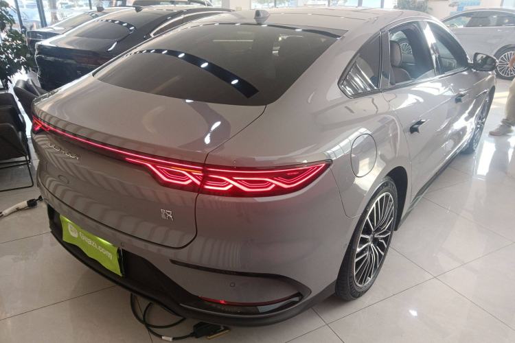 Used BYD Han 2025 EV with 701 km of Laser Radar-Enabled Intelligent Driving