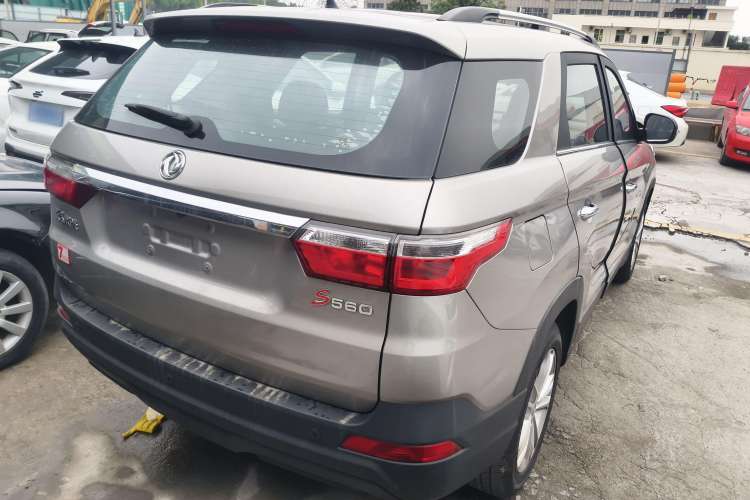 Used Dongfeng Fengon S560 2018 1.8L CVT Elite Model 7 Seats
