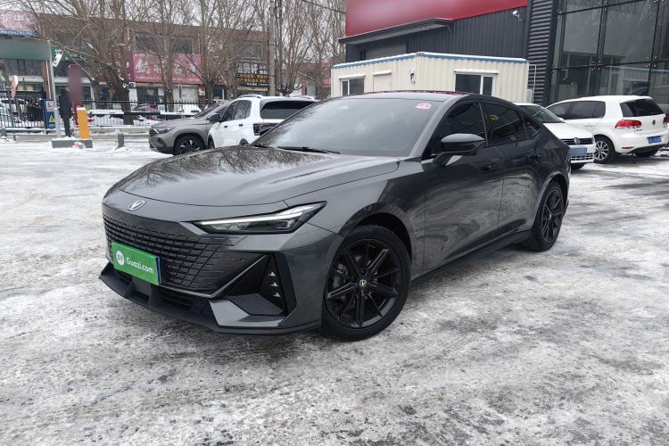 Used Changan UNI-V 2023 1.5T Prestige Model