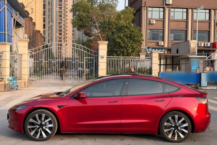 Used Tesla Model 3 2023 Rear-Wheel-Drive Version
