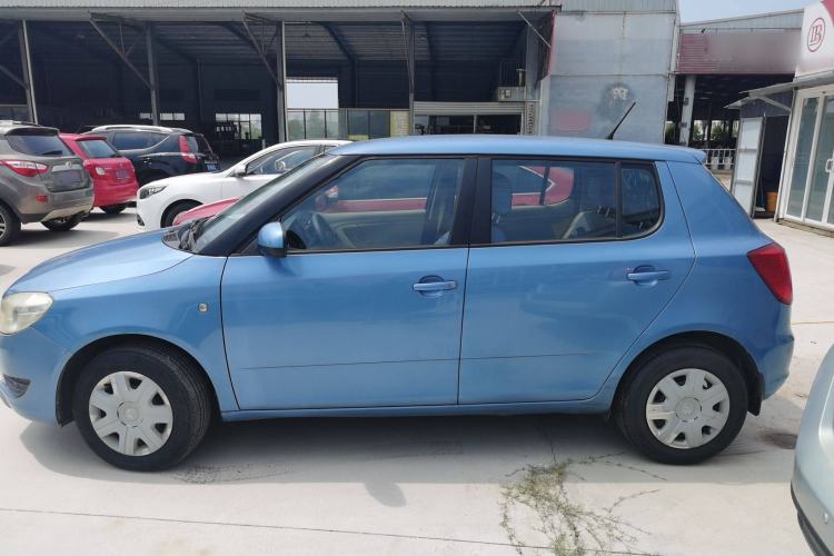 Used Skoda Fabia 2012 1.4L Automatic Crystal Edition
