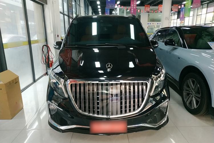 Used Mercedes-Benz V-Class 2022 V 260 Avantgarde Edition
