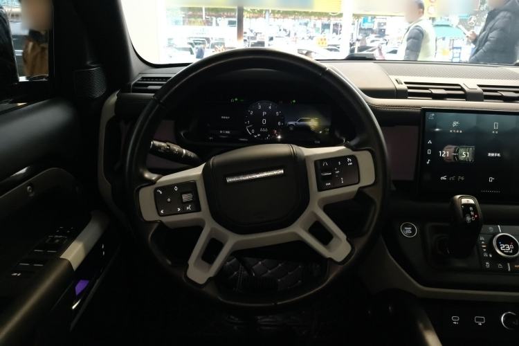 Used Land Rover Defender 2023 Facelift 110 3.0T P400 X-DYNAMIC HSE
