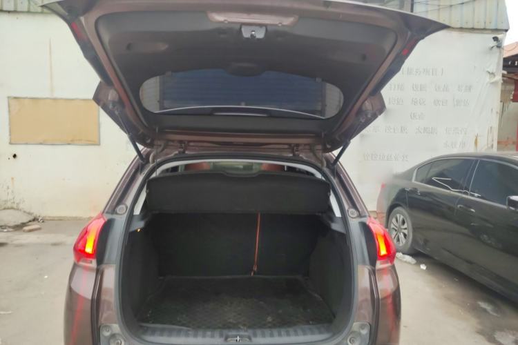 Used Peugeot 2008 2014 1.6L Manual Fashion Edition