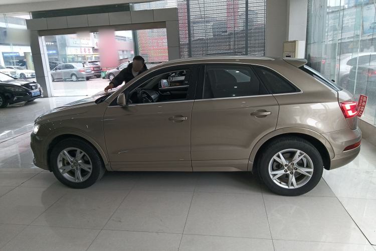 Used Audi Q3 2017 30 TFSI Fashion Model
