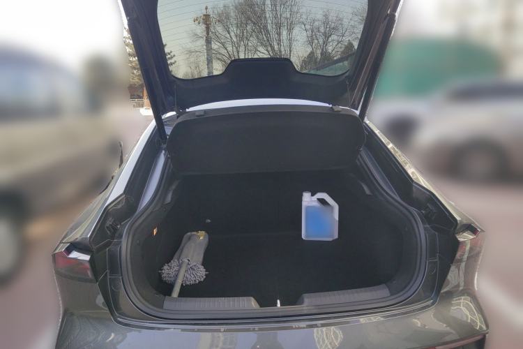 Used Changan UNI-V iDD 2023 ZhiDian iDD 1.5T 113km Smart & Fun Version