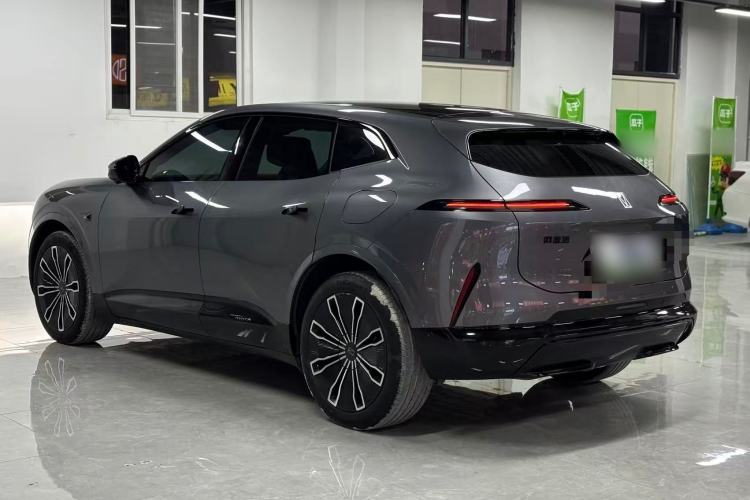 Used  07 2024 Max Extended-Range Edition