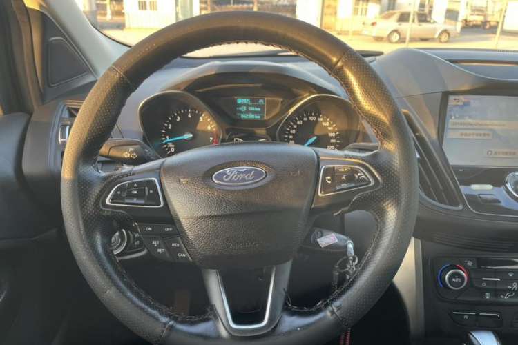 Used Ford Kuga 2018 EcoBoost 180 Two-Wheel-Drive Platinum Edition