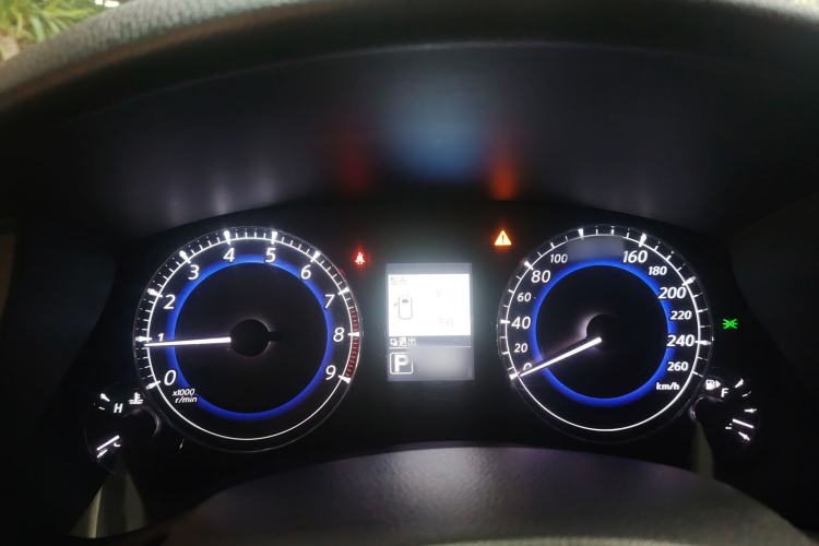 Used Infiniti QX50 2015 2.5L Comfort Edition
