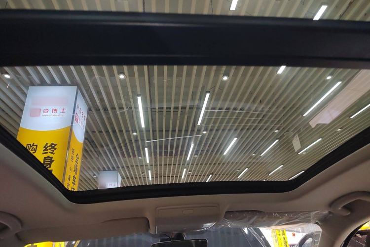 Used Volkswagen Tiguan L 2024 Outstanding Model 330TSI Automatic Two-Wheel Drive R-Line Dragon Glory Edition