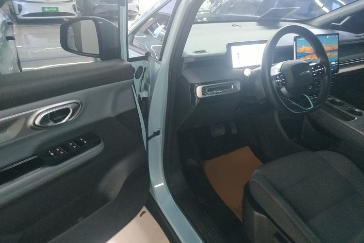 Used AION Y 2023 Younger
