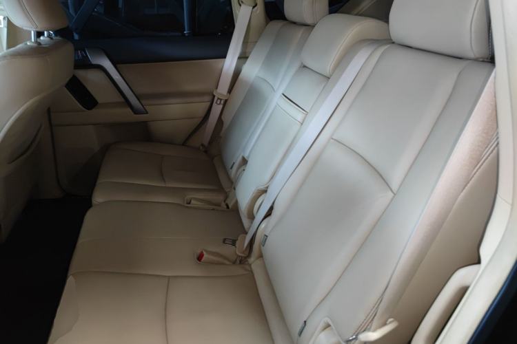 Used Toyota Prado 2014 2.7L Automatic Luxury Edition
