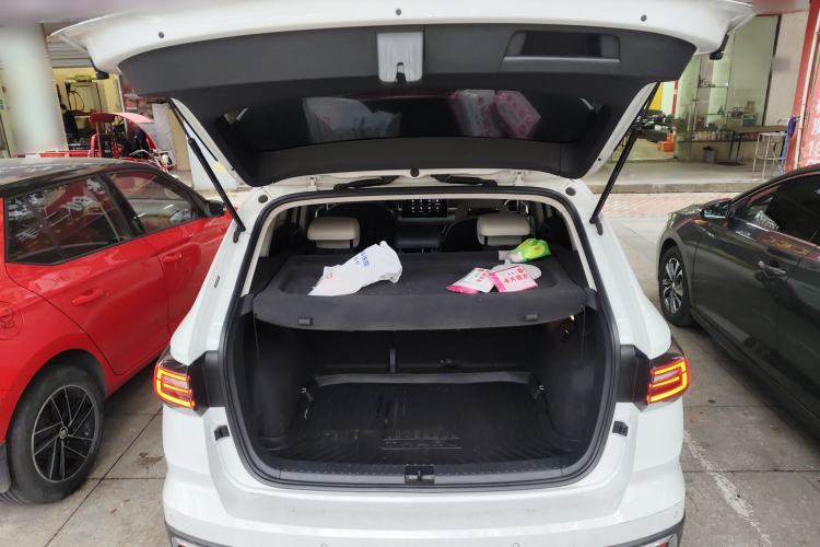 Used Volkswagen Tharu 2023 300TSI Two-Wheel-Drive Full Moon Edition
