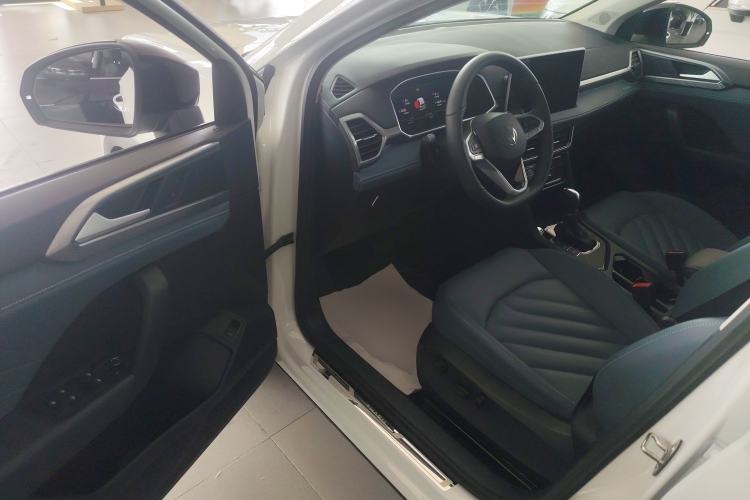 Used Volkswagen Tharu 2024 300TSI Two-Wheel-Drive Moon Luxury Edition
