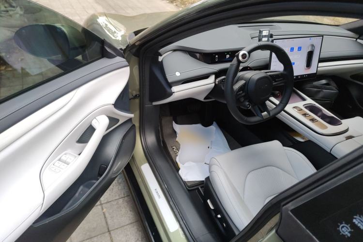 Used  SU7 2024 Rear-Drive Long-Range Intelligent Driving Version
