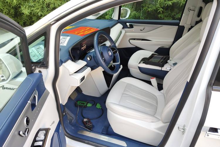 Used Buick GL8 New Energy 2024 Lu Zun Luxury Edition 6-Seater
