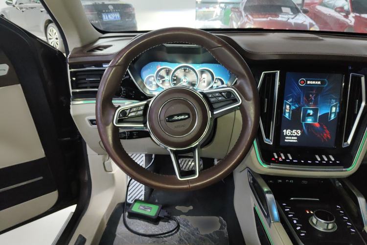 Used Zotye T700 2017 1.8T Dual-Clutch Prestige Model
