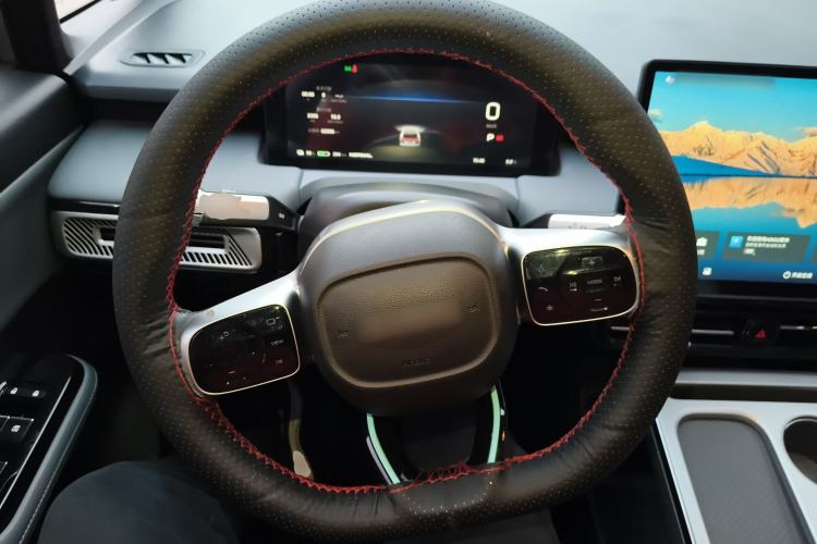 Used AION Y 2023 Plus 510 Enjoy Edition
