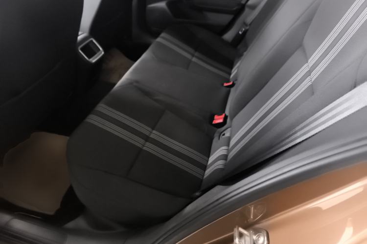 Used Volkswagen Lamando 2015 230TSI DSG Fashion Edition
