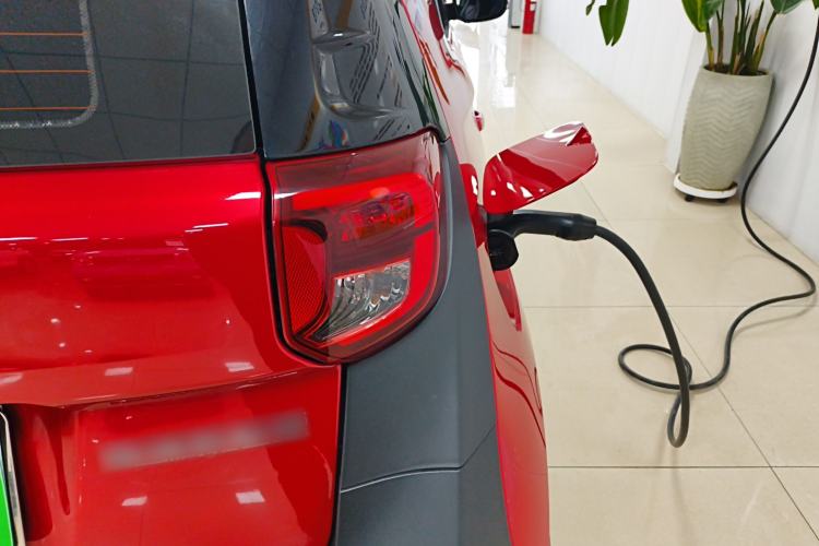 Used Chery Little Ant 2022 Sweet Pink Edition Half-Sugar Version Lithium Iron Phosphate 30 kW 301 km
