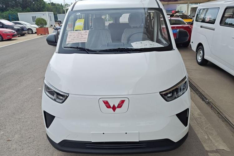 Used Wuling Yangguang 
