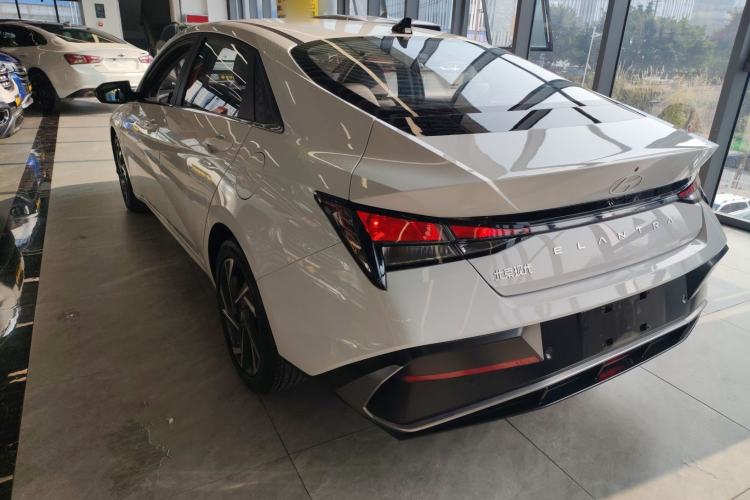 Used Hyundai Elantra 2023 1.5L CVT GLX Elite Edition
