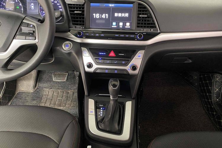 Used Hyundai Elantra 2016 1.6L Automatic ZhiXuan – Elite Version
