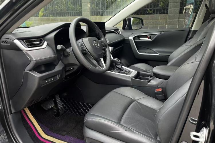 Used Toyota Wildlander 2023 2.0L CVT Two-Wheel Drive Luxury PLUS Edition
