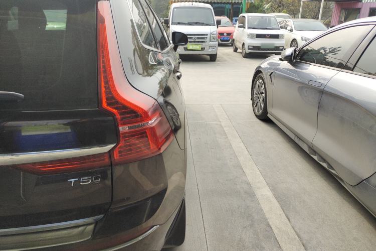 Used Volvo XC60 2019 T5 4x4 Smart Edition China VI Standard