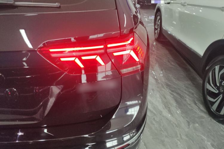 Used Volkswagen Tiguan L 2024 330TSI Automatic Two-Wheel Drive R-Line Enhanced Edition