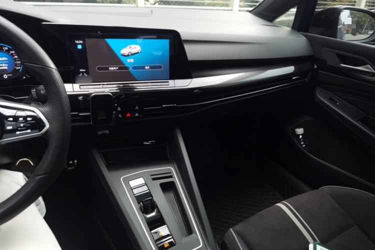 Used Volkswagen Golf 2023 280TSI DSG R-Line Lite
