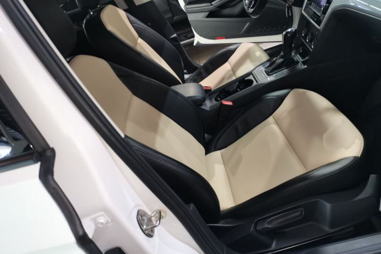 Used Volkswagen Lamando 2019 230TSI DSG Fashion Edition China VI
