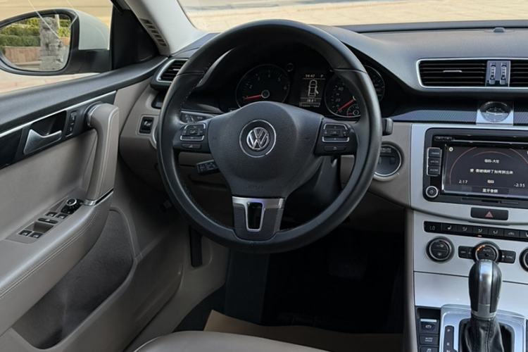 Used Volkswagen Magotan 2015 Facelift 1.8TSI Luxury Model
