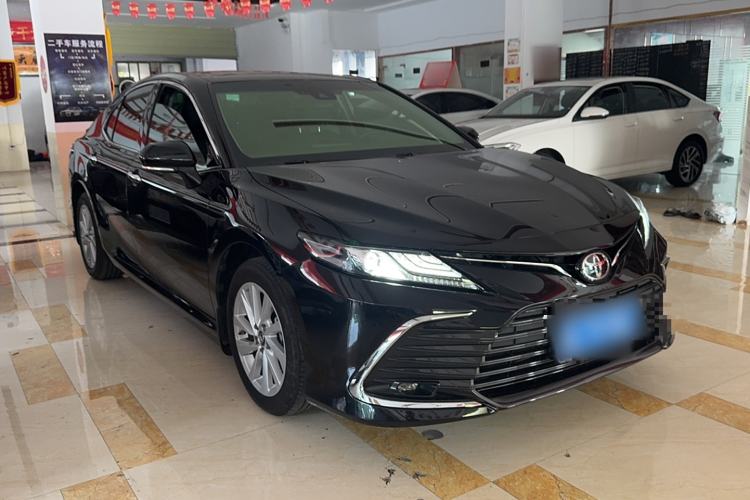 Used Toyota Camry 2021 2.0G Luxury Edition
