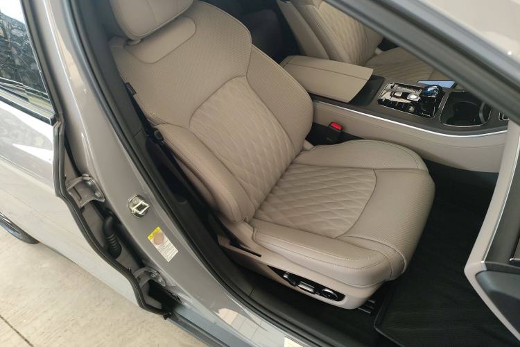 Used BYD Han 2025 DM-i Intelligent Driving Edition 125KM LiDAR Flagship Model
