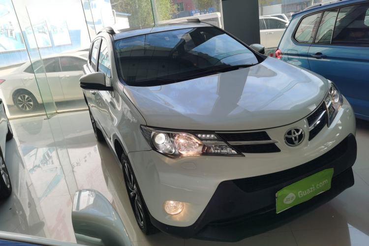 Used Toyota RAV4 2015 2.5L Automatic 4x4 Elite Edition
