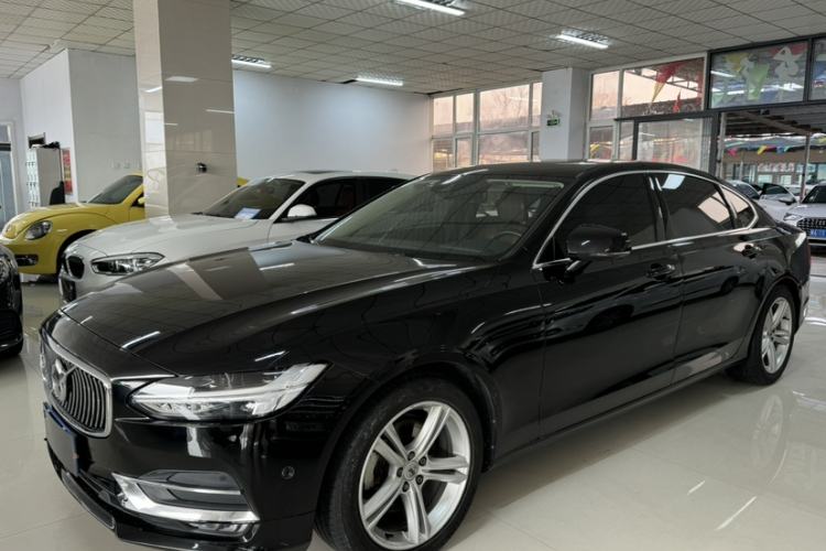 Used Volvo S90 2017 T4 Zhiyuan Edition
