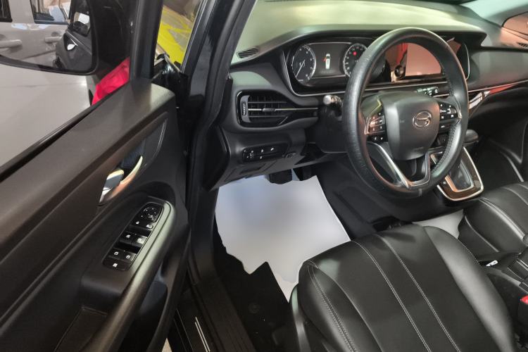 Used GAC Trumpchi M6 2021 270T DCT Luxury Edition (7 Seats)