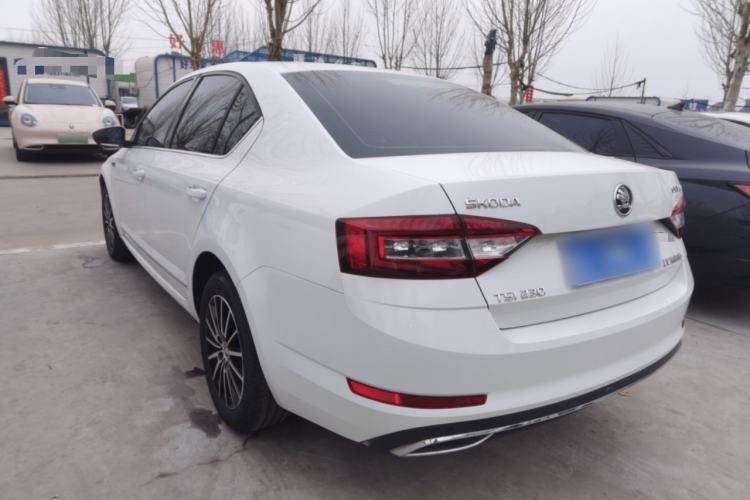 Used Skoda Octavia 2019 TSI230 DSG Luxury Edition