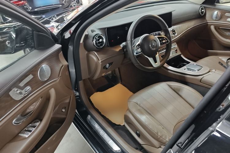 Used Mercedes-Benz E-Class 2019 Restyled E 300 L Luxury Edition

