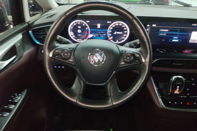 Used Buick GL8 2022 Avenir Aivia 7-Seater Deluxe Edition
