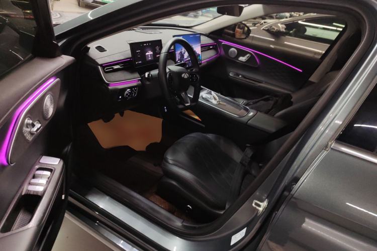 Used Chery Fengyun A8L 2025 1.5 TGDI 145 km Luxury Version