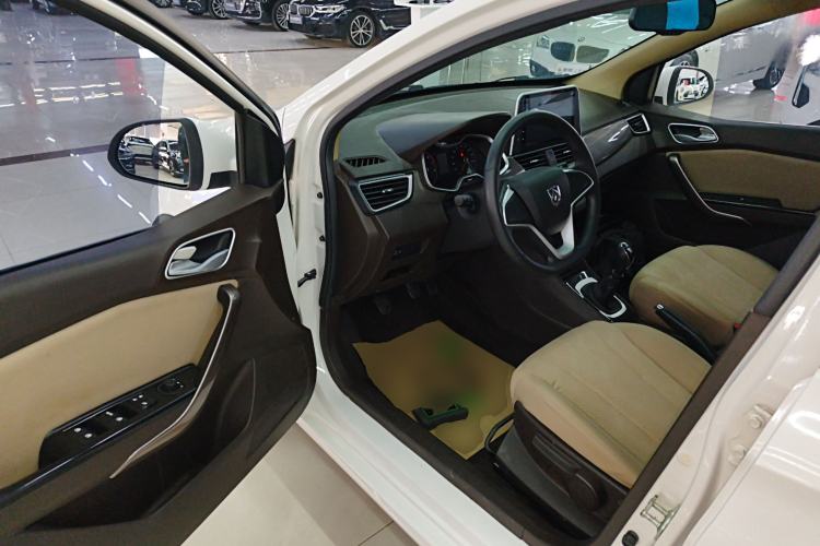 Used Baojun 310W 2017 1.5L Manual Comfort Model China V Standard
