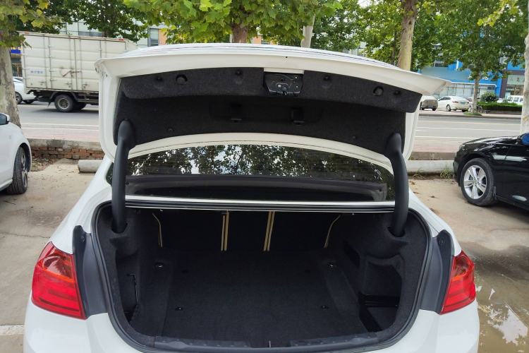 Used BMW 3 Series 2014 320Li Fashion Model
