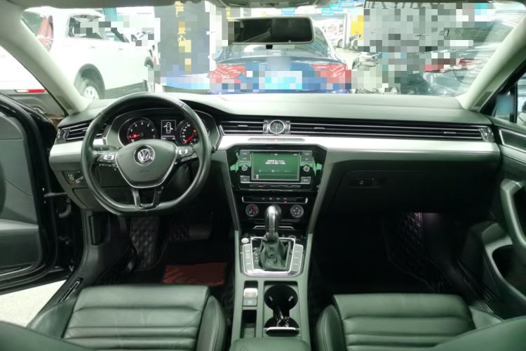 Used Volkswagen Magotan 2018 330TSI DSG Advanced Model
